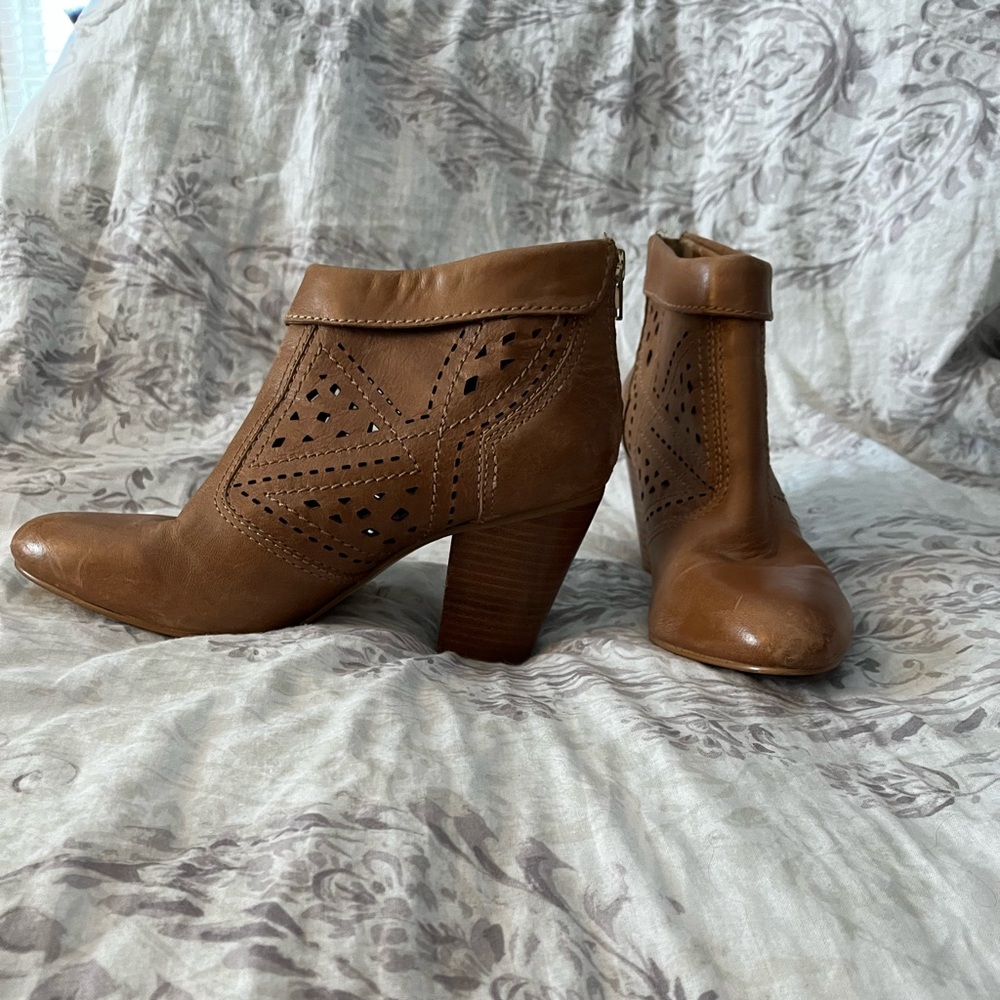 Guess Heels